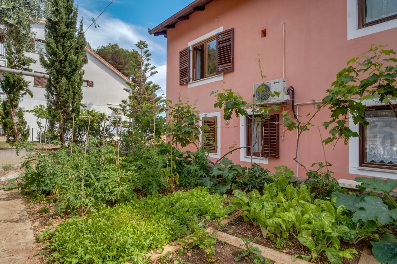 Apartments Villa Julija Mali Lošinj Zewnętrze zdjęcie