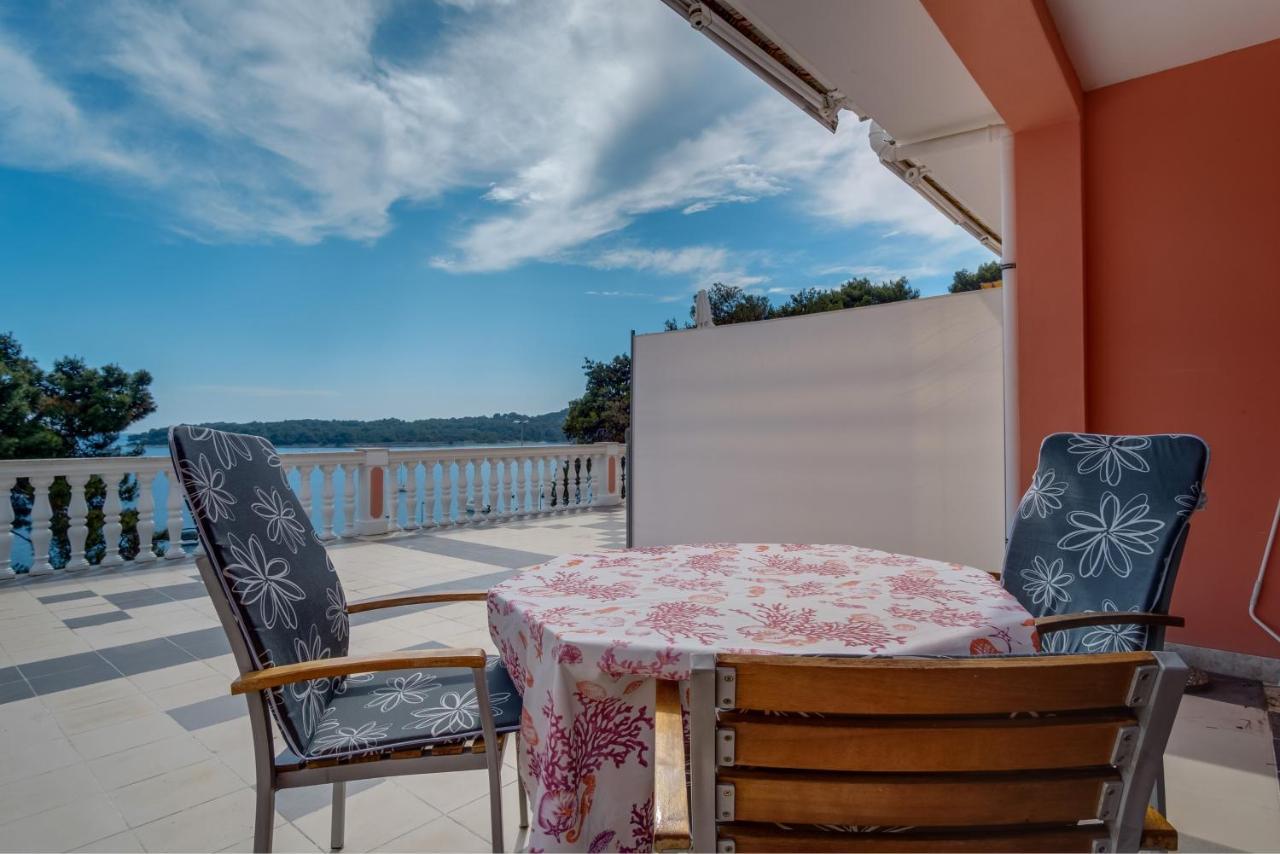 Apartments Villa Julija Mali Lošinj Zewnętrze zdjęcie