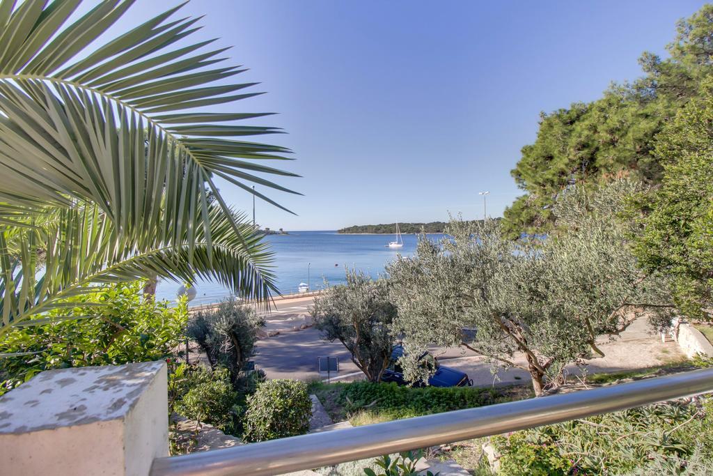 Apartments Villa Julija Mali Lošinj Zewnętrze zdjęcie