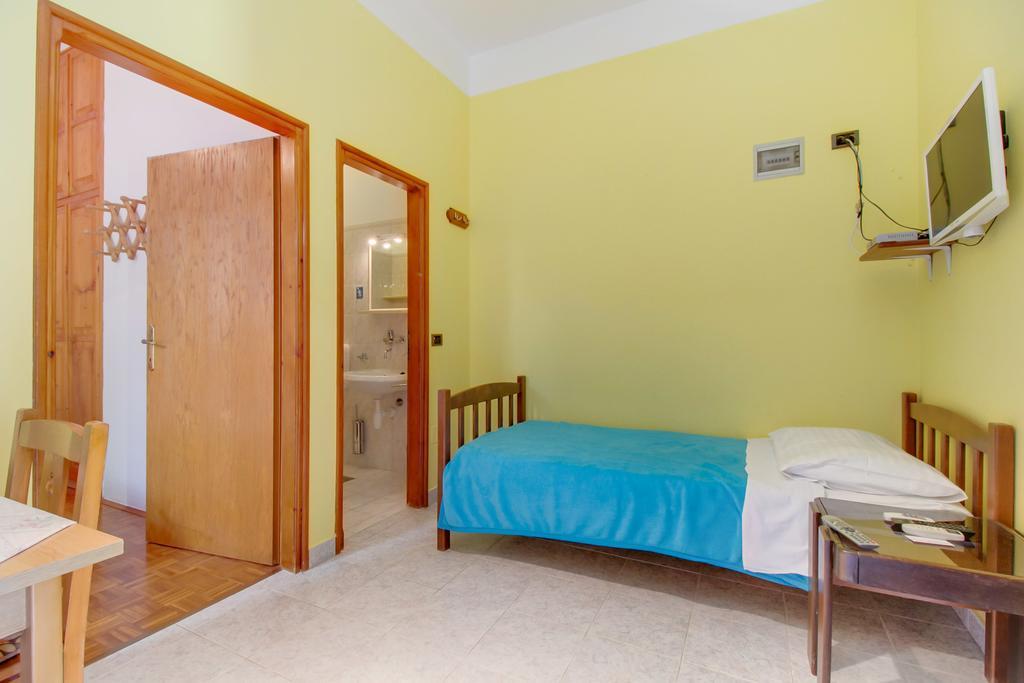 Apartments Villa Julija Mali Lošinj Pokój zdjęcie