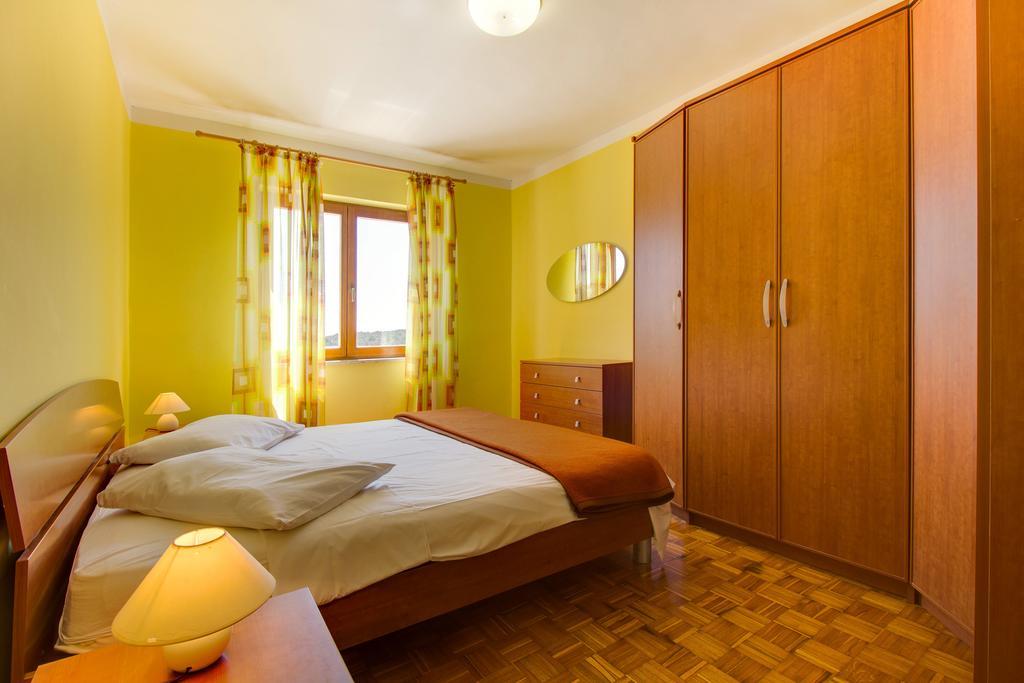 Apartments Villa Julija Mali Lošinj Pokój zdjęcie